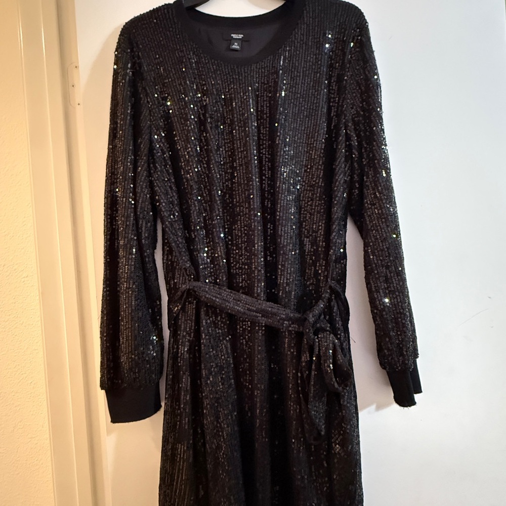 Simply Vera Vera Wang Black Sequin Dress